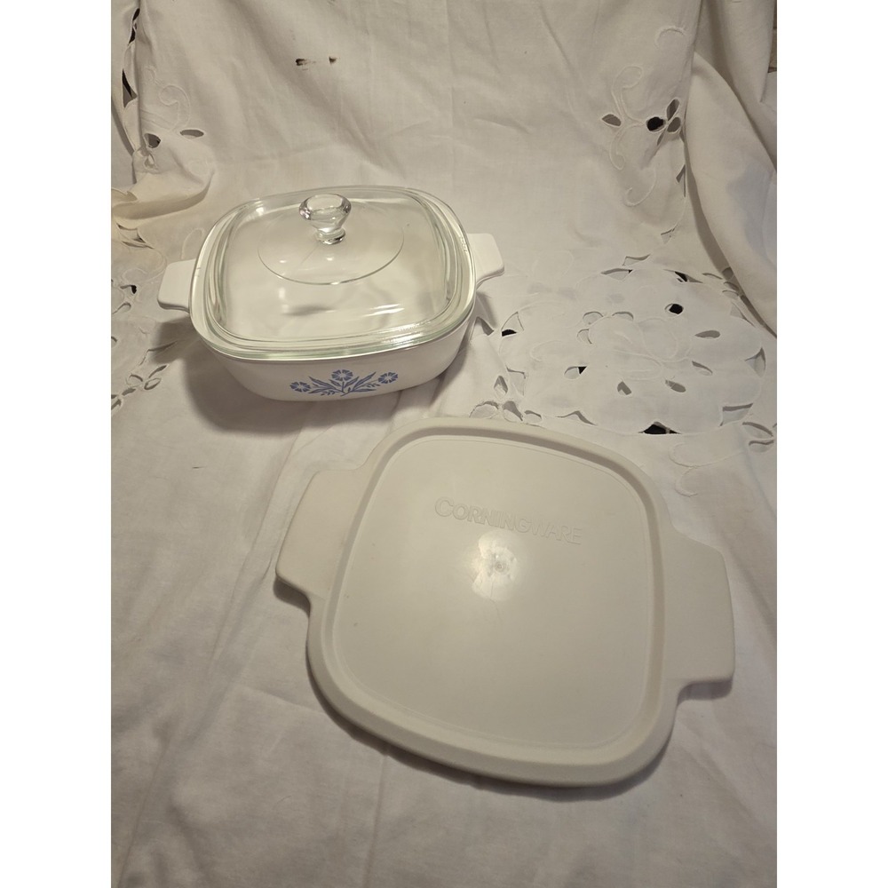 Vintage Corning Ware Blue Cornflower Casserole Dish With Glass And Plastic Lid - Picture 2 of 5